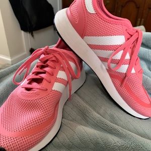 Adidas tennis shoes